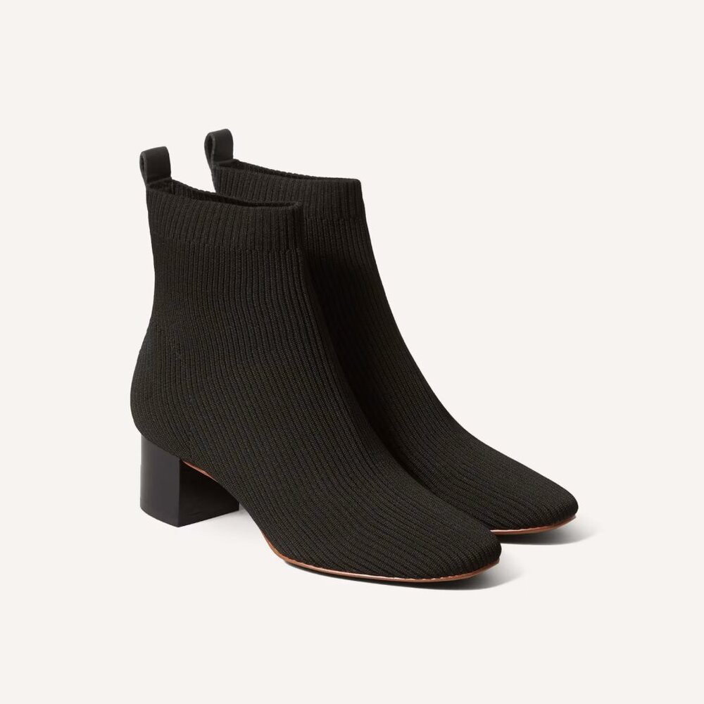 Everlane The Glove Boot in Black - Picture 4 of 6